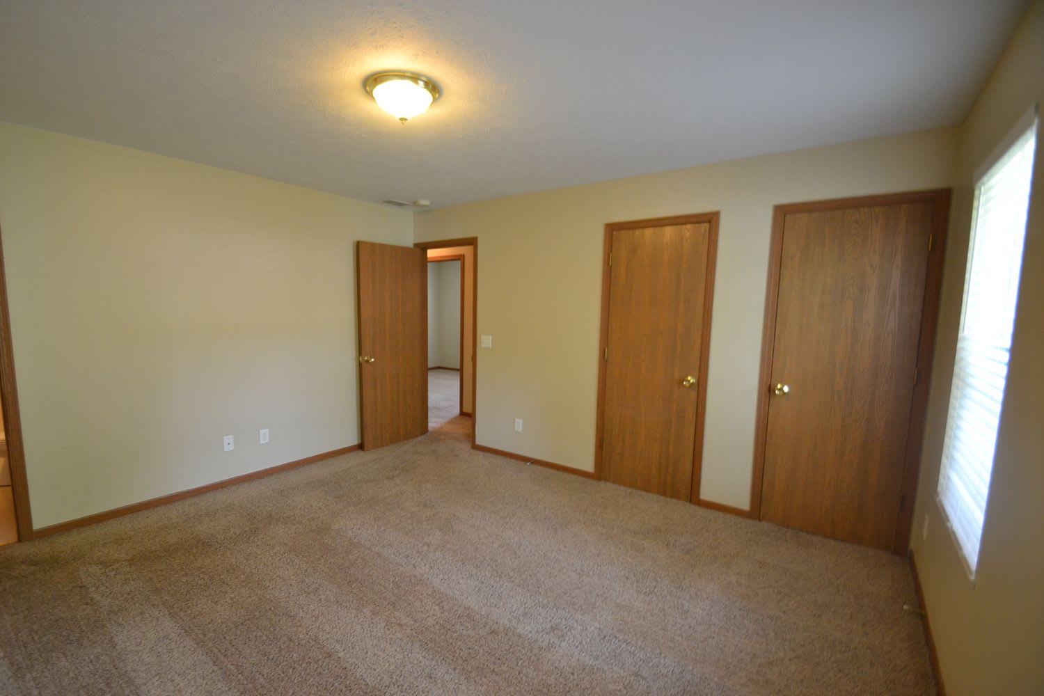 1341 Fairmount Ave photo 5