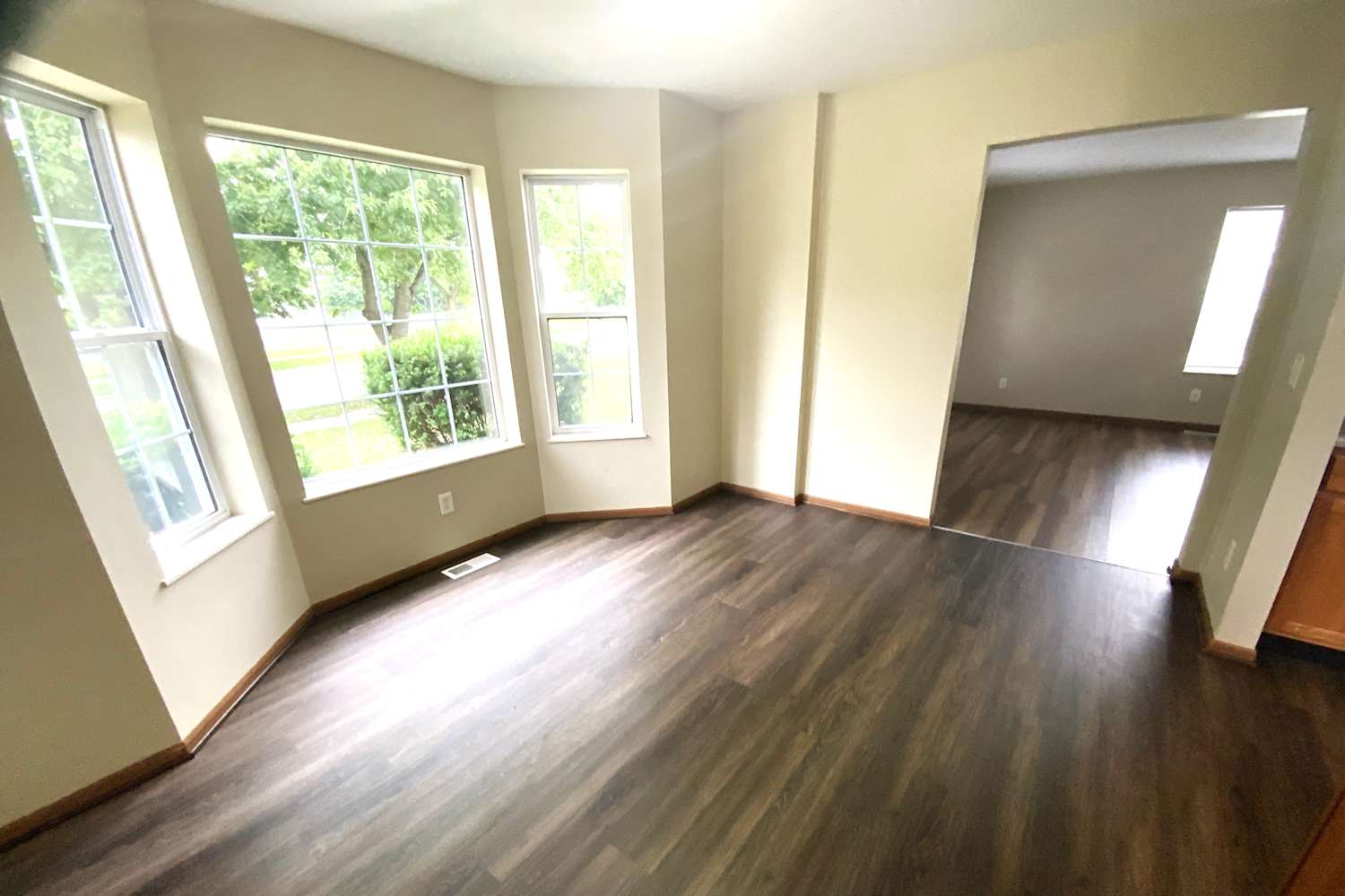 1341 Fairmount Ave photo 3