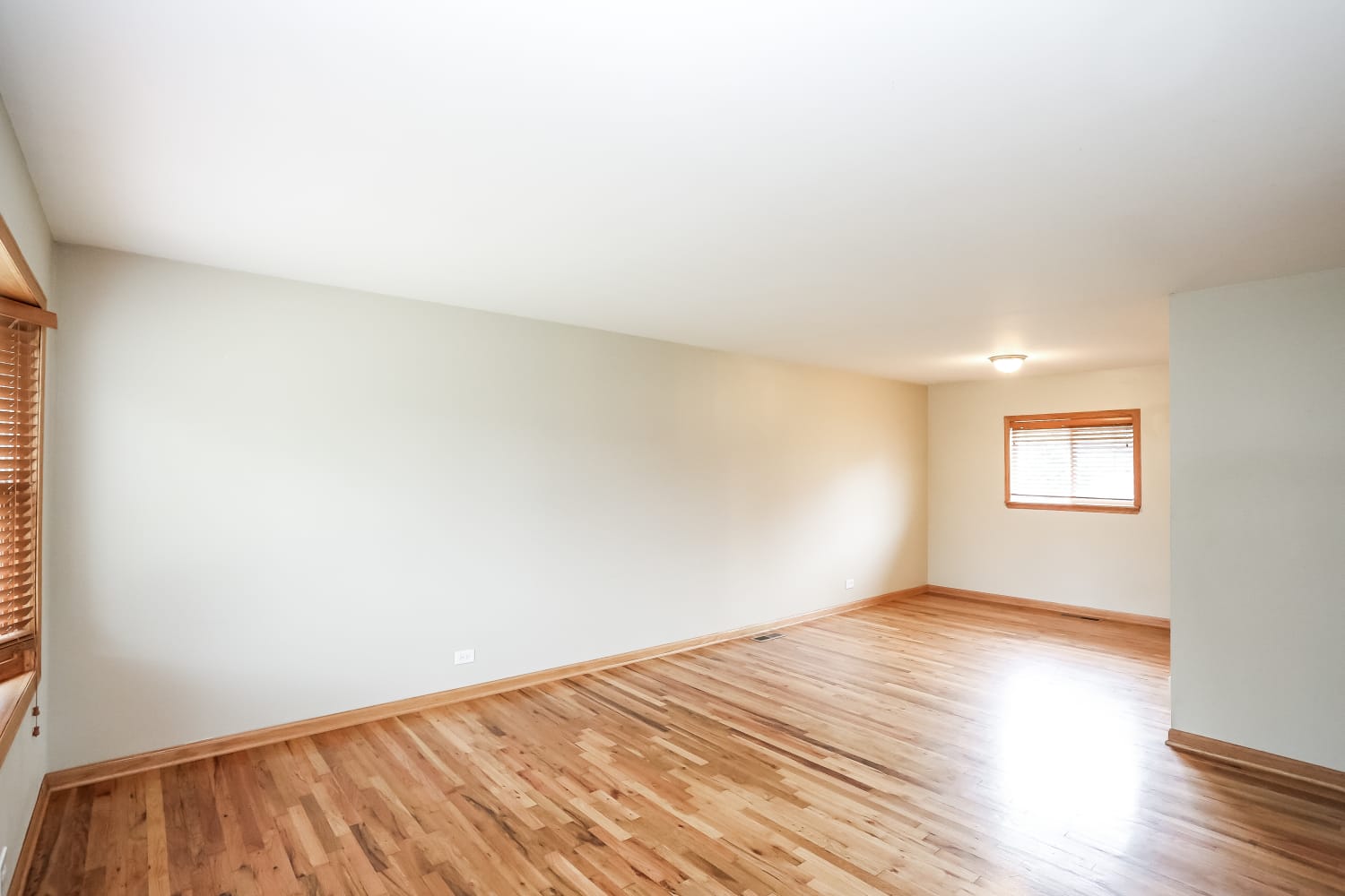 530 Norridge Ln photo 5