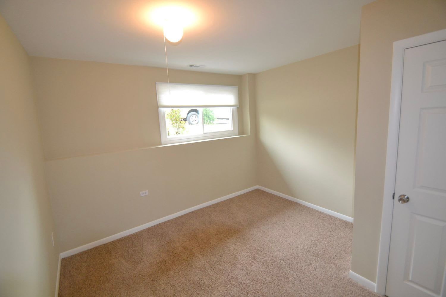 1 Linden Ave photo 5