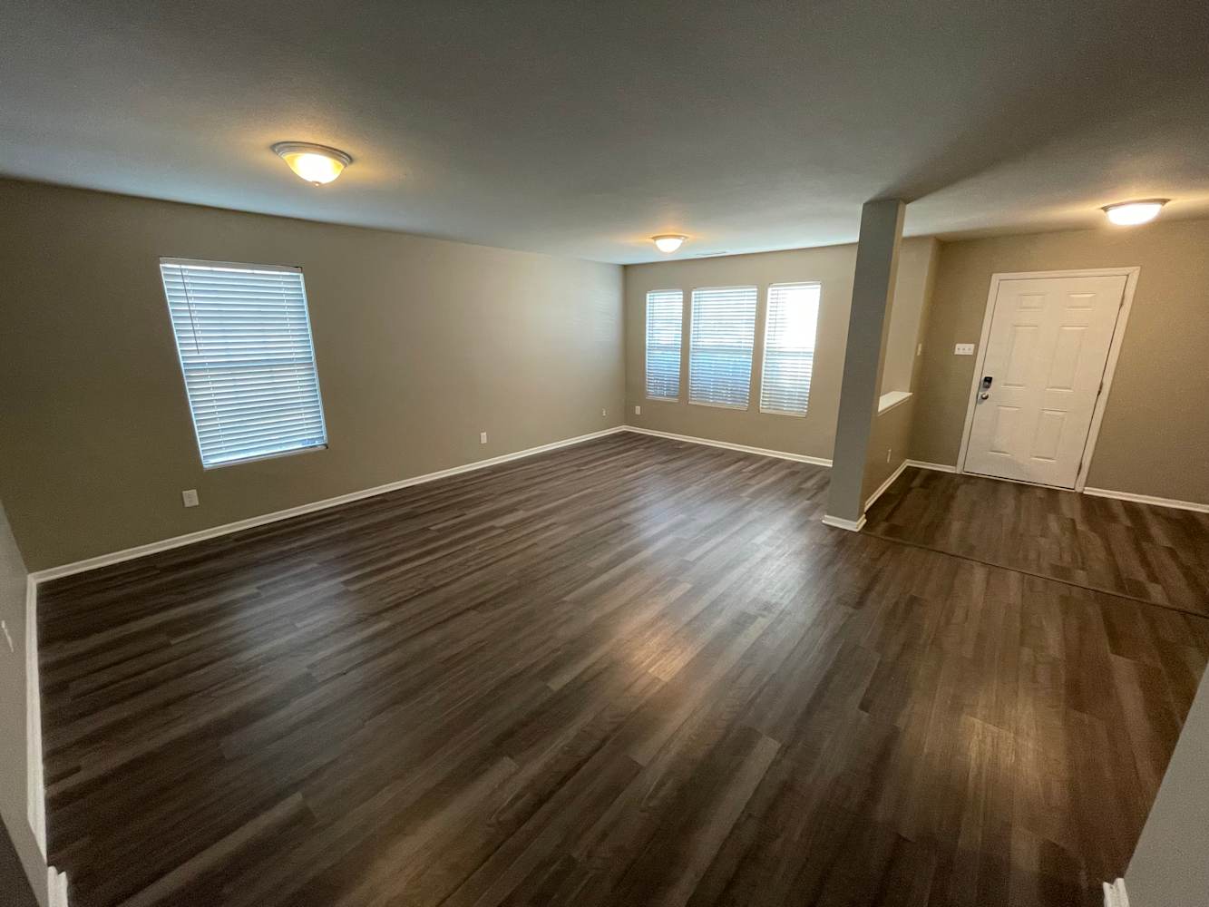 1628 Bray Dr photo 2