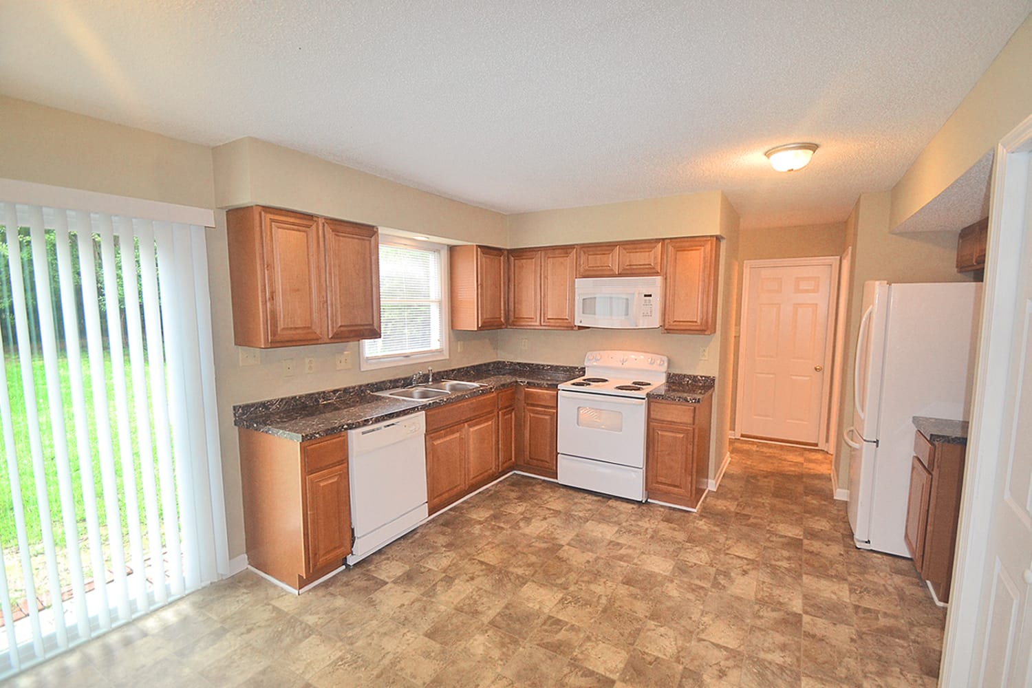7241 Connan Ln photo 5