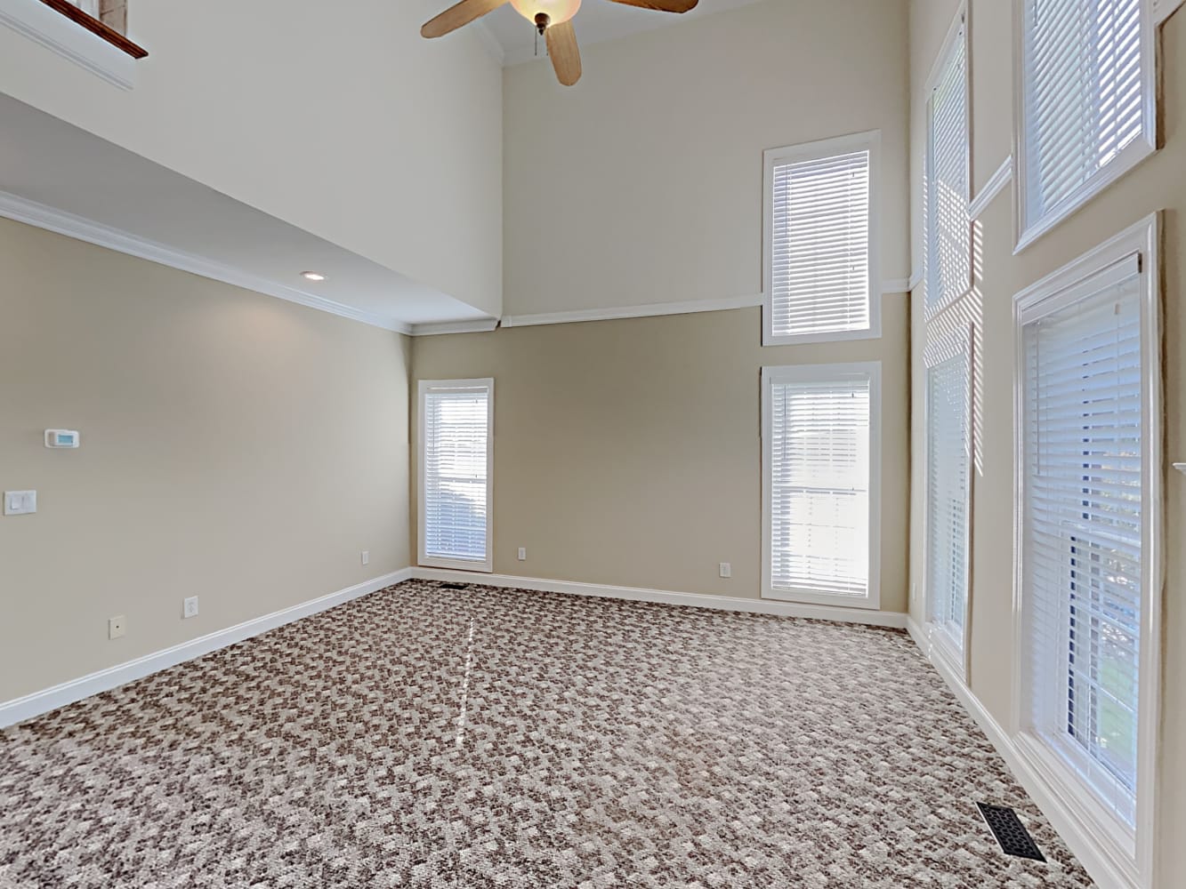 5034 Cramer Woods Dr photo 5