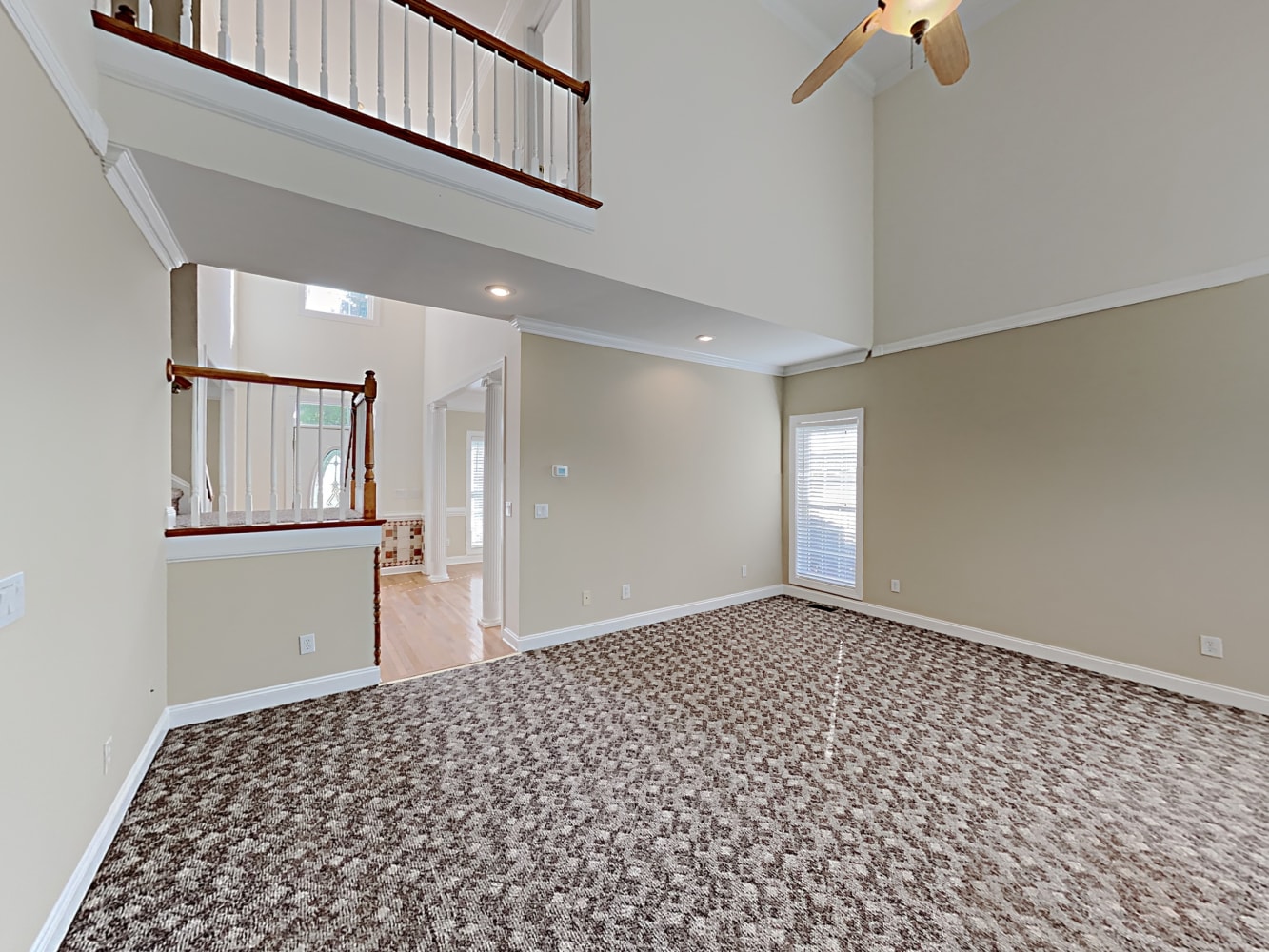 5034 Cramer Woods Dr photo 4
