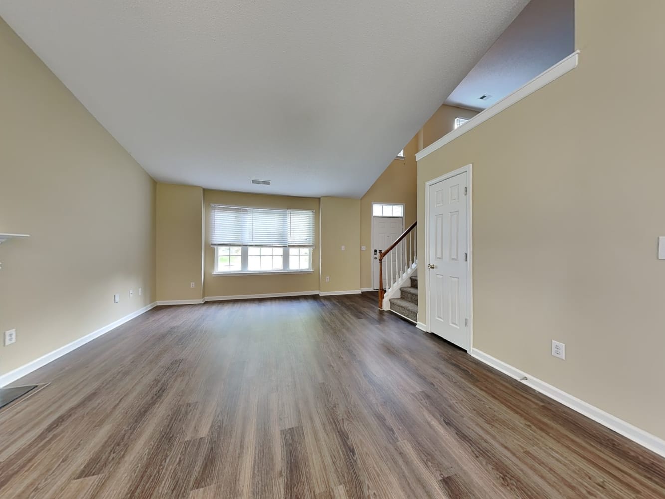 13913 Ballyshannon Ln photo 4