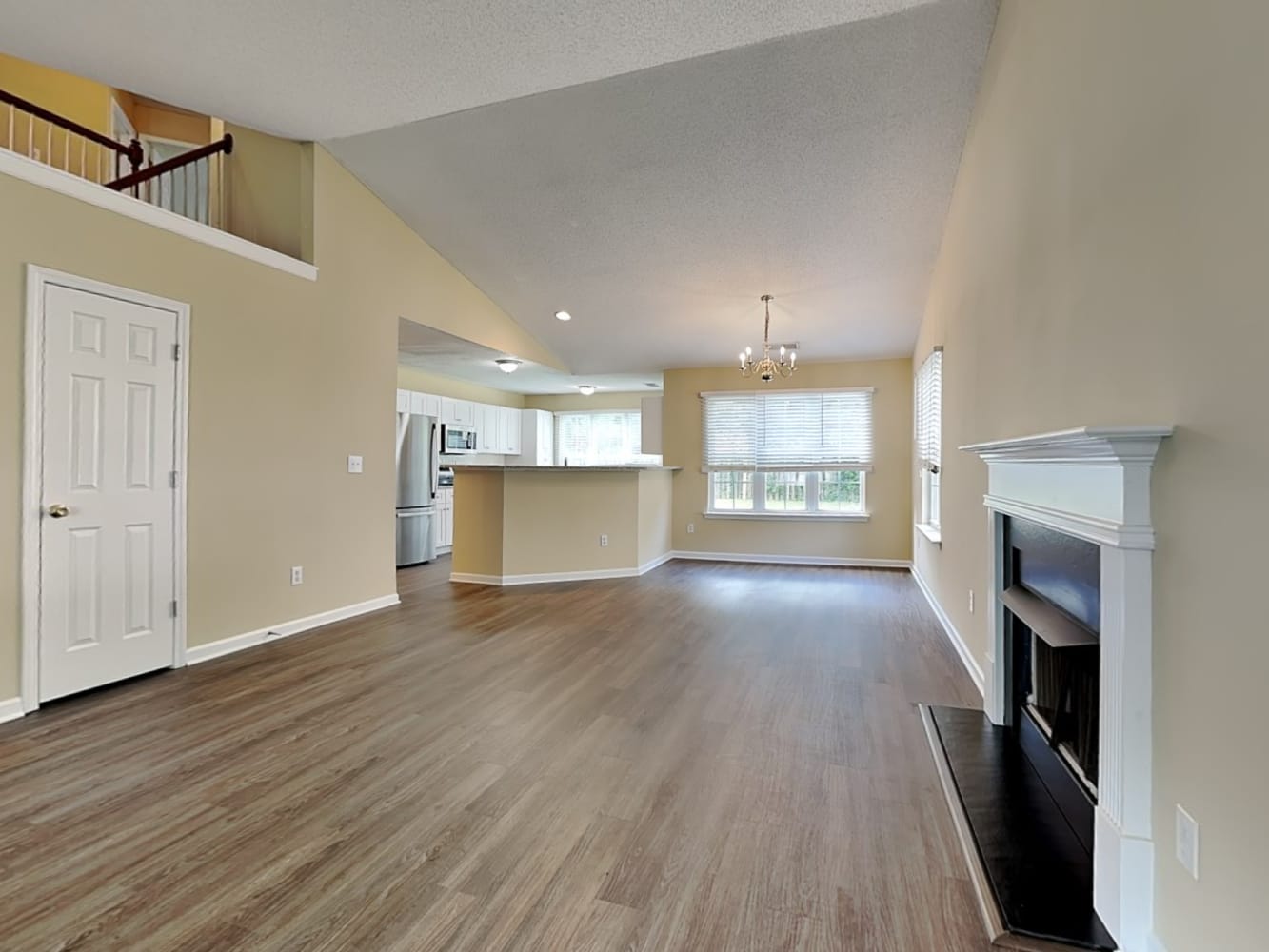 13913 Ballyshannon Ln photo 5
