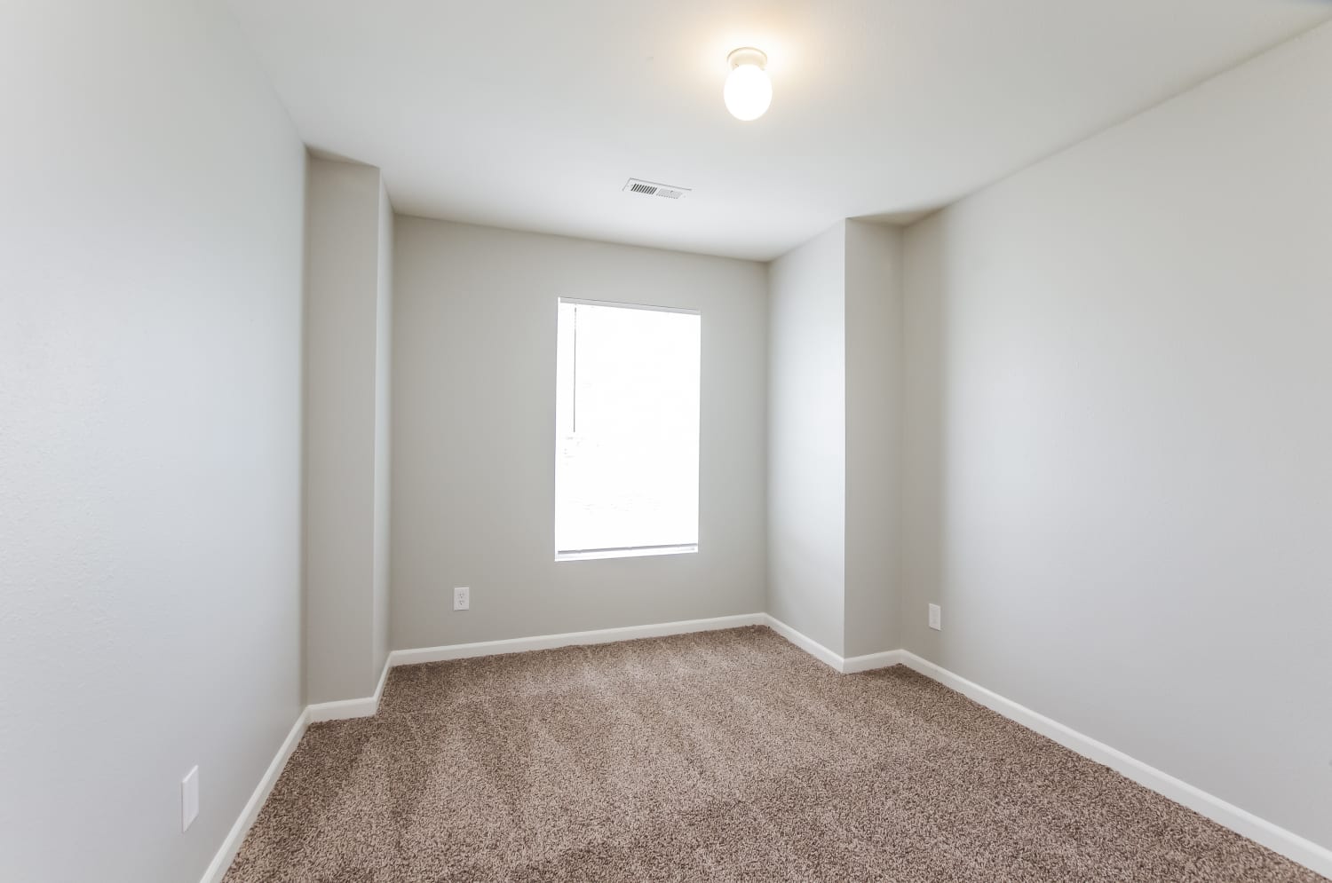 1723 Bray Dr photo 5