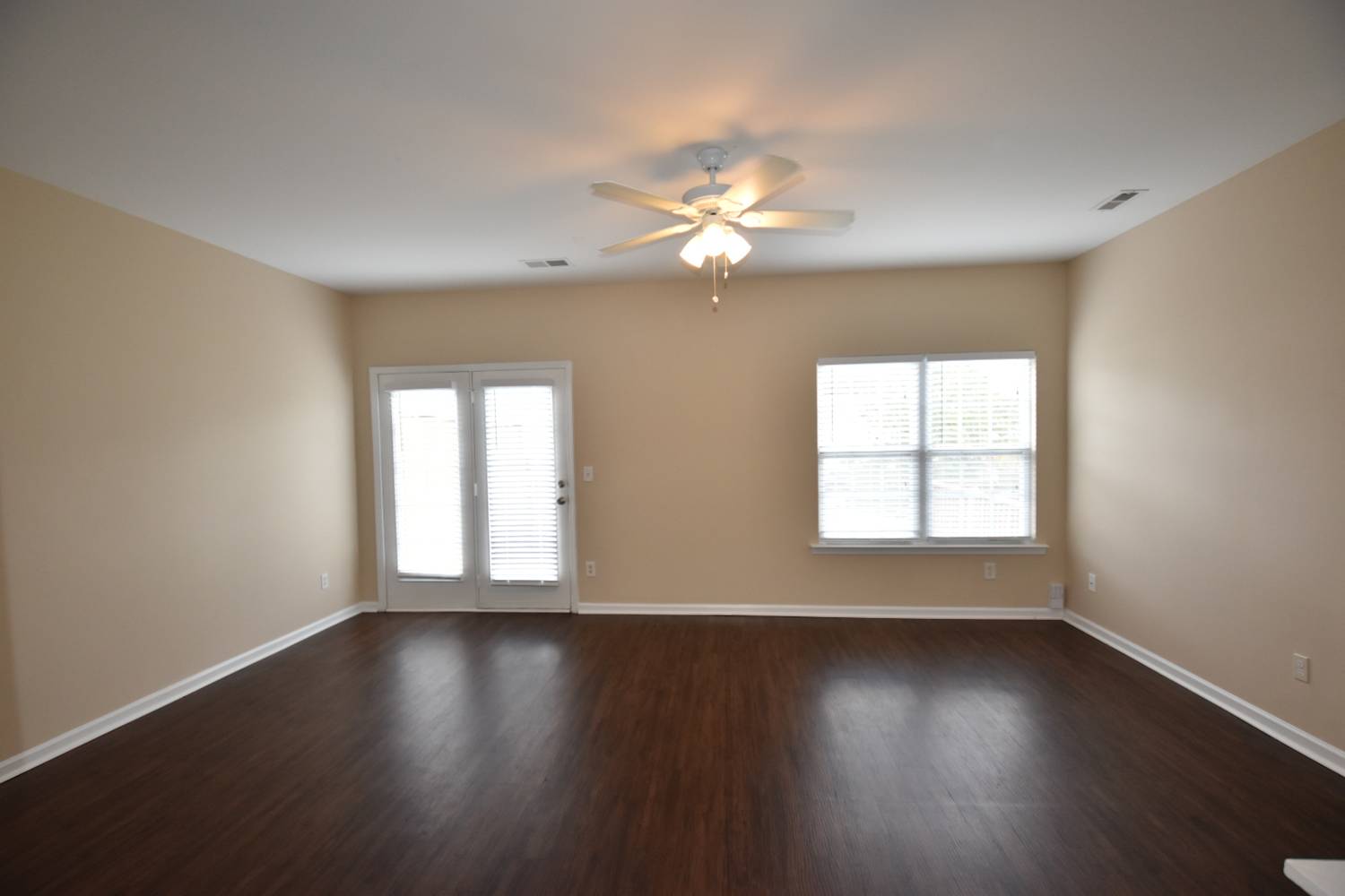 9238 Washam Potts Rd photo 2