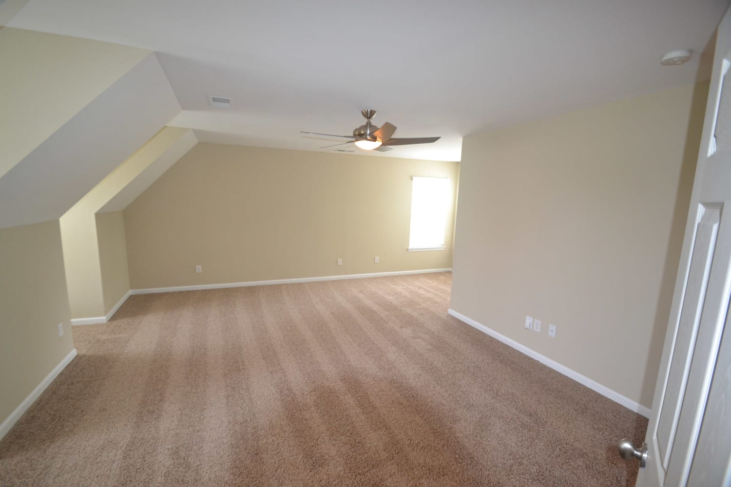 14535 Greenpoint Ln photo 5