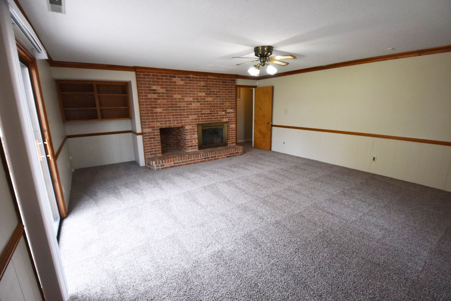 7131 Hillside Ln photo 3
