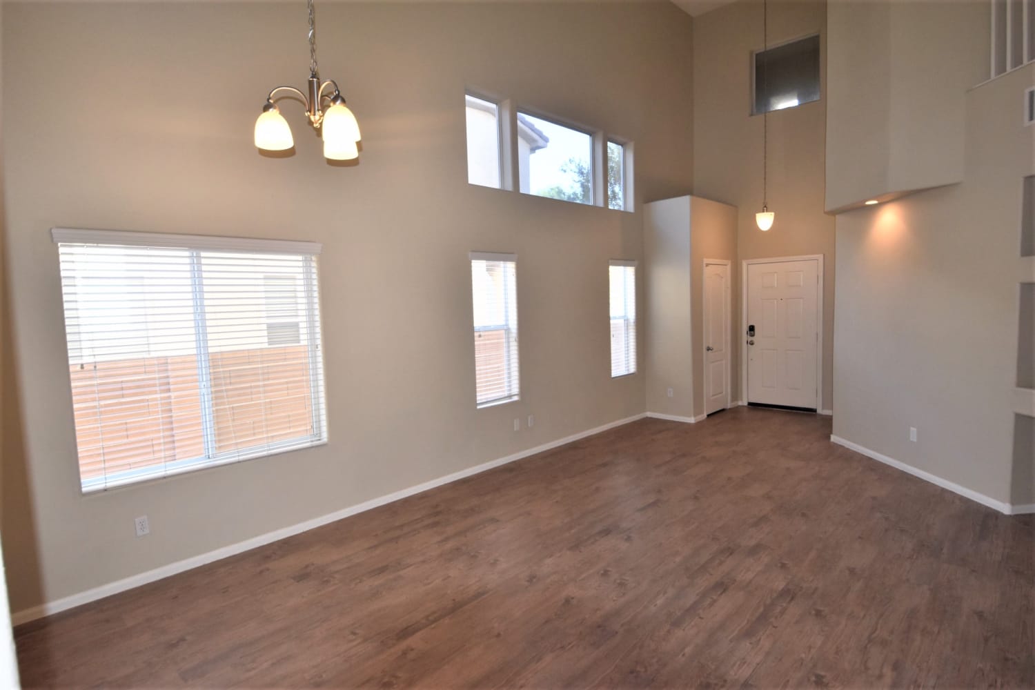 723 Aloe Yucca Ave photo 2