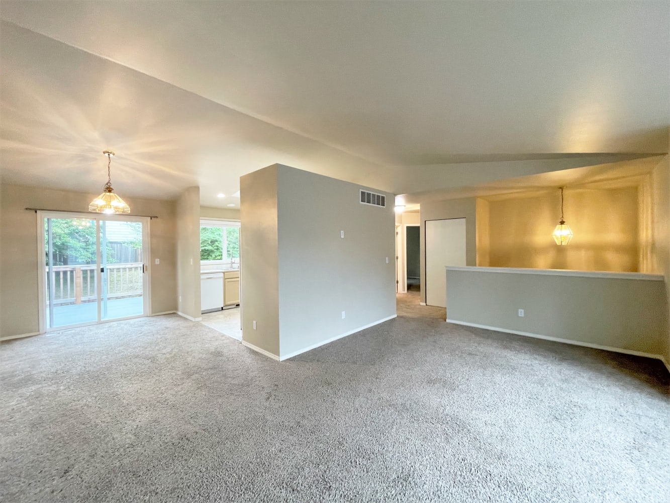 928 58th Pl SW photo 3