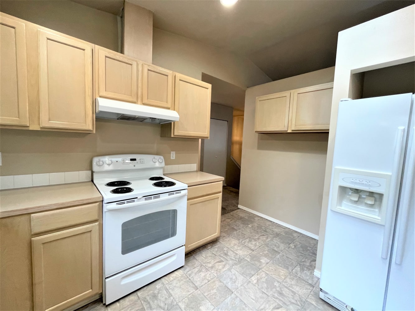 928 58th Pl SW photo 4