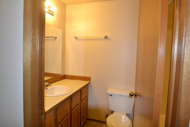 1117 Cascade Dr photo 5