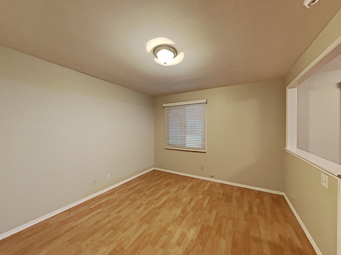 16848 123rd Ave SE photo 5