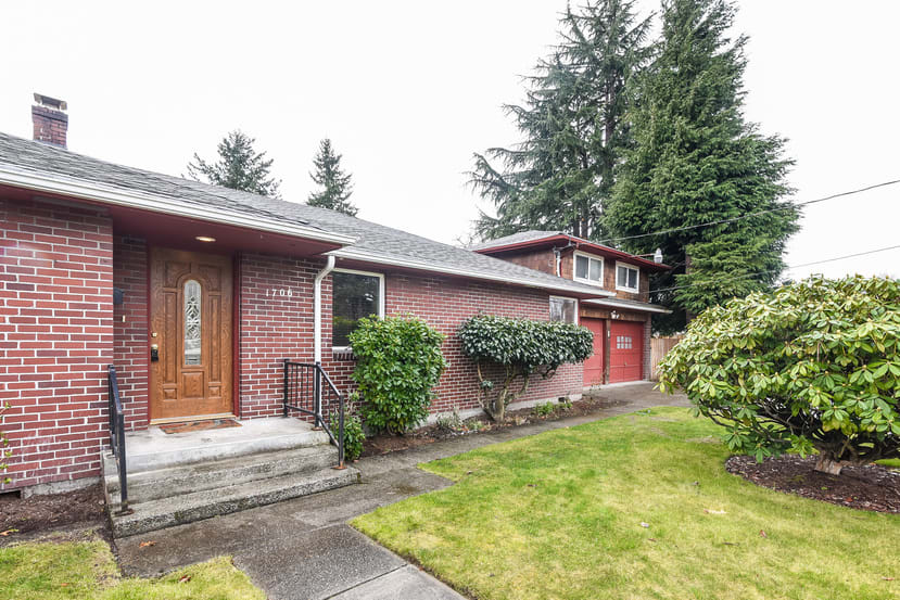 1706 3rd Ave NW photo 2