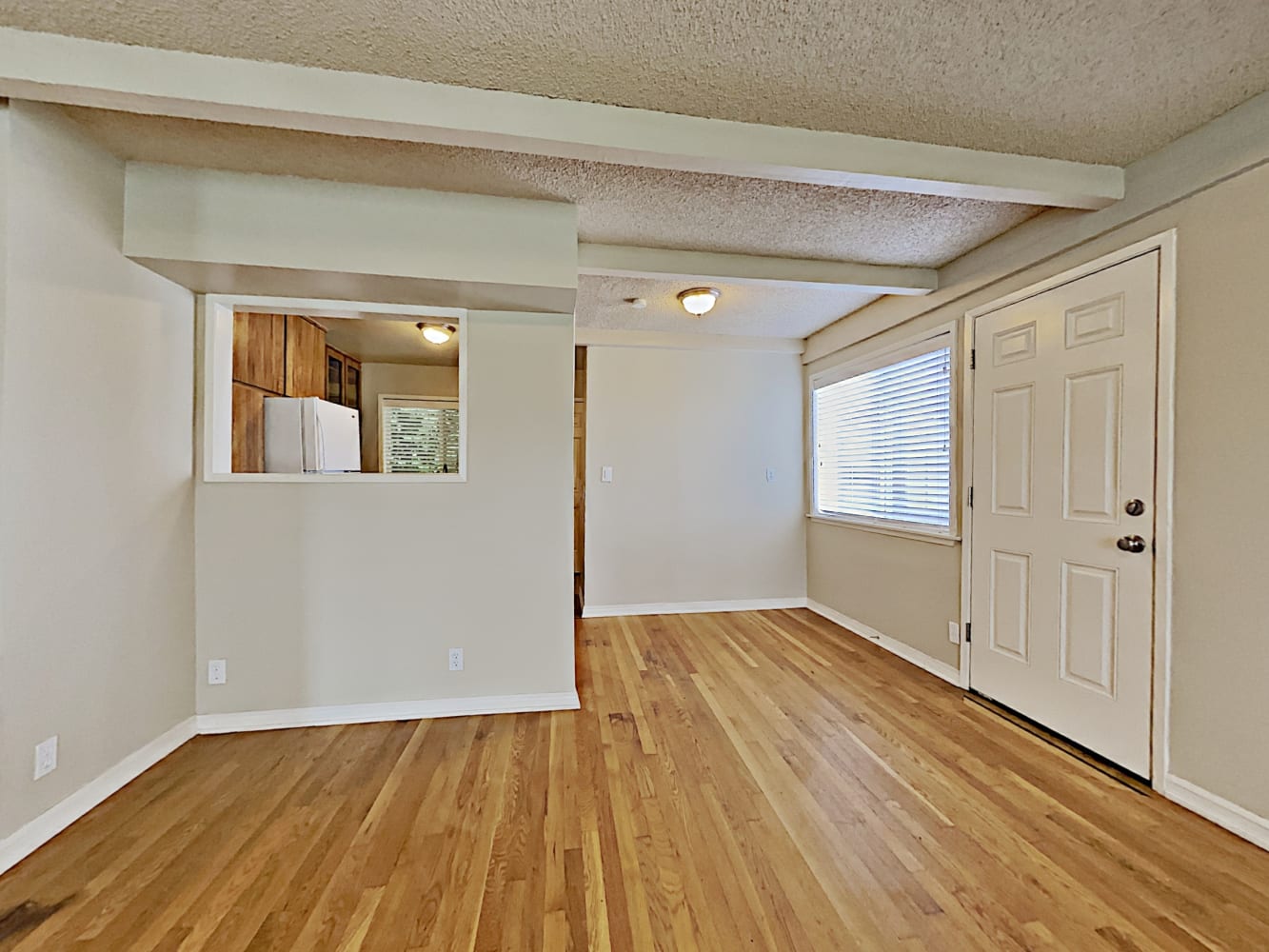 4924 La Hal Da Ave NE photo 5