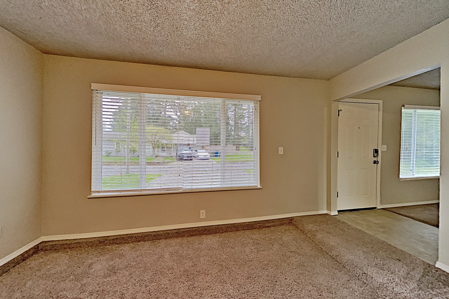 25725 198th Pl SE photo 4