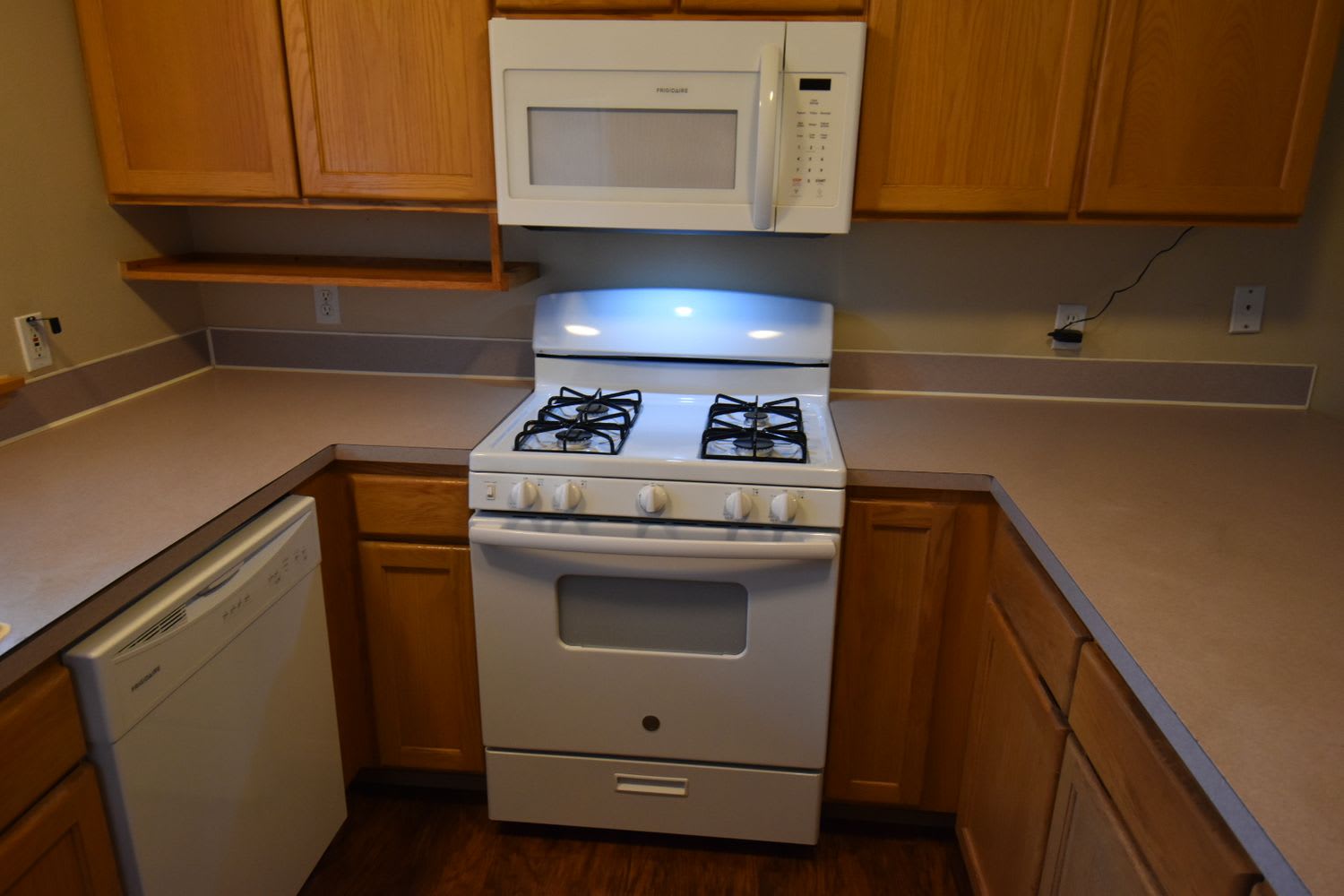 10511 59th Dr NE photo 5