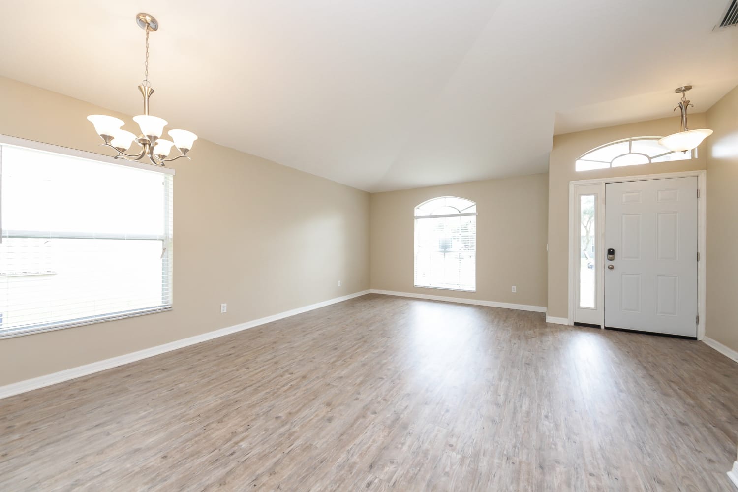 745 Sedgewood Cir photo 5