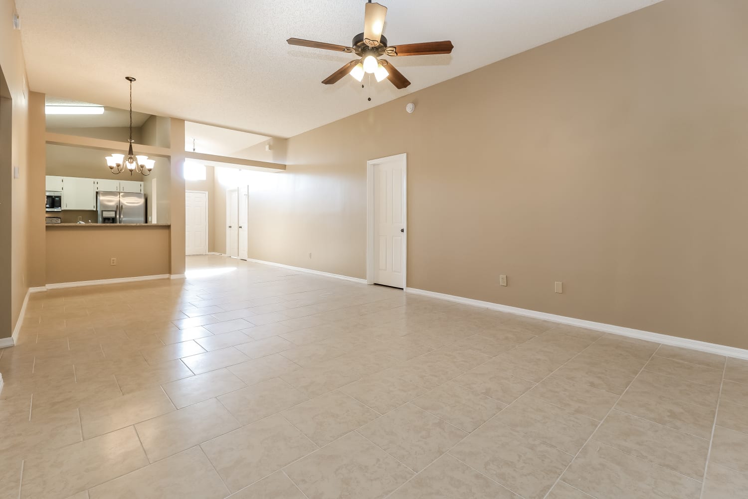 1842 Tampa Bay Dr photo 3