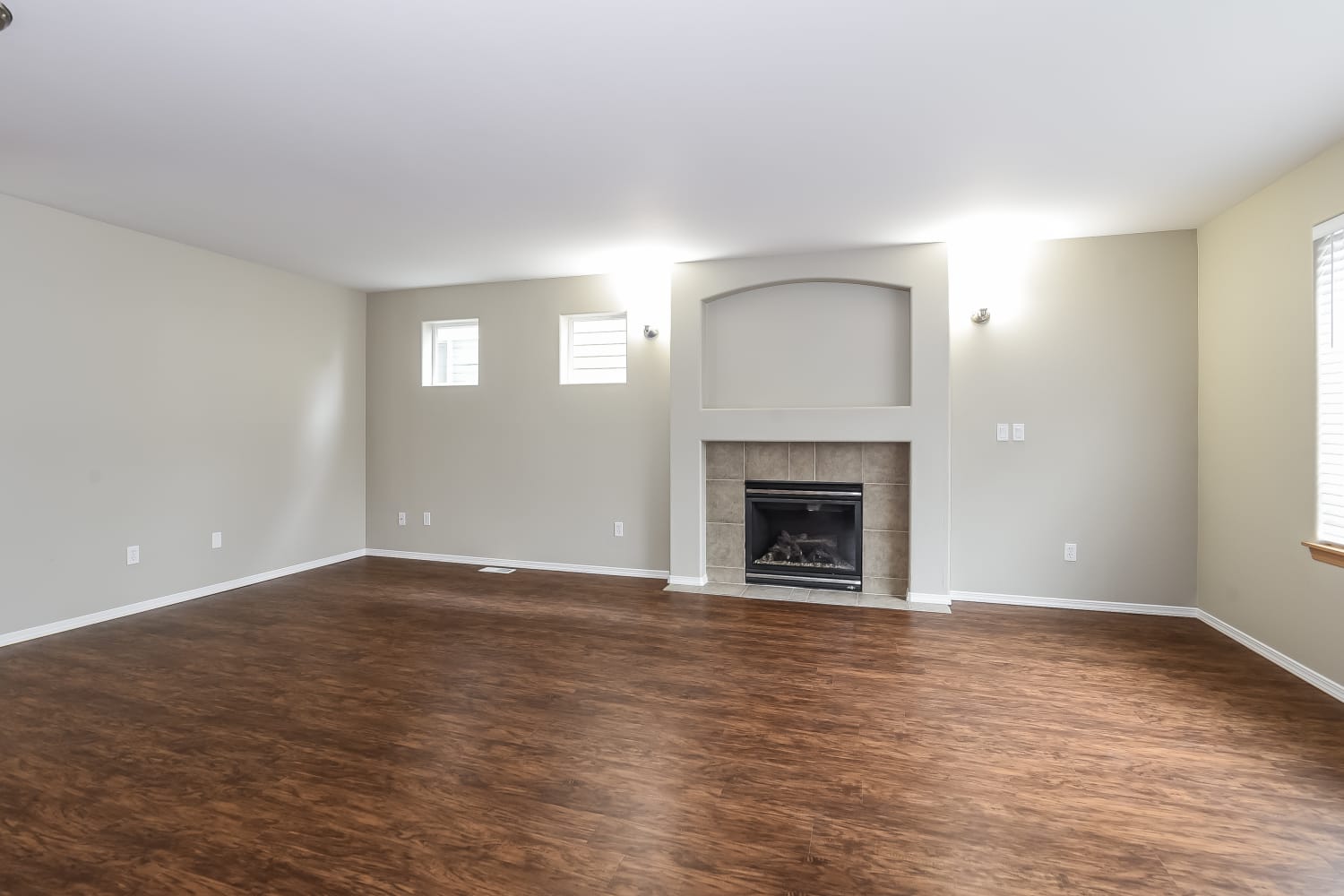 18133 96th Ave E photo 4
