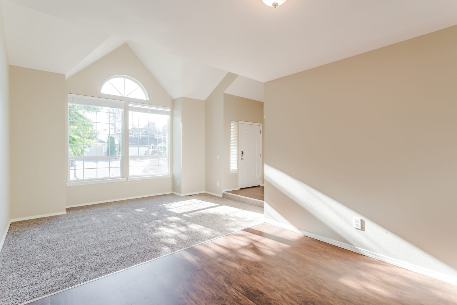 510 Puget Pl S photo 3