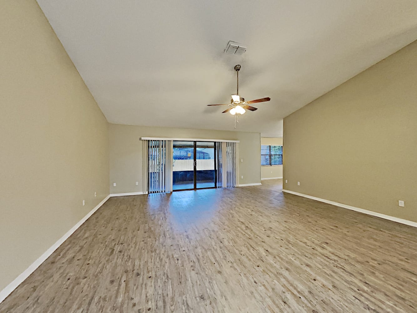 1123 Aloha Ct photo 3