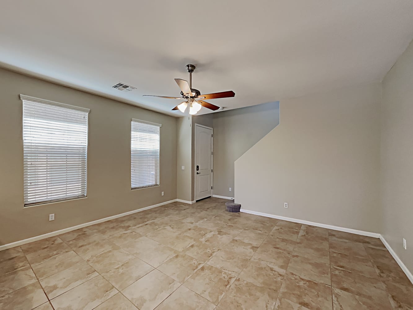 1413 S Ponderosa Dr photo 4