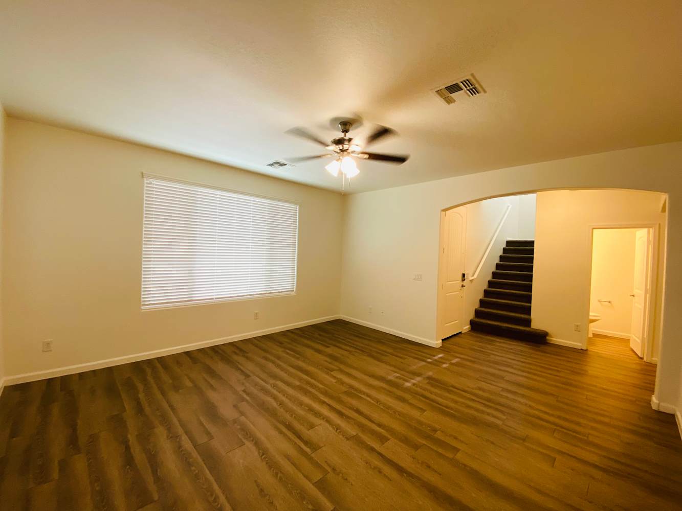 1477 S Sinova Ave photo 4