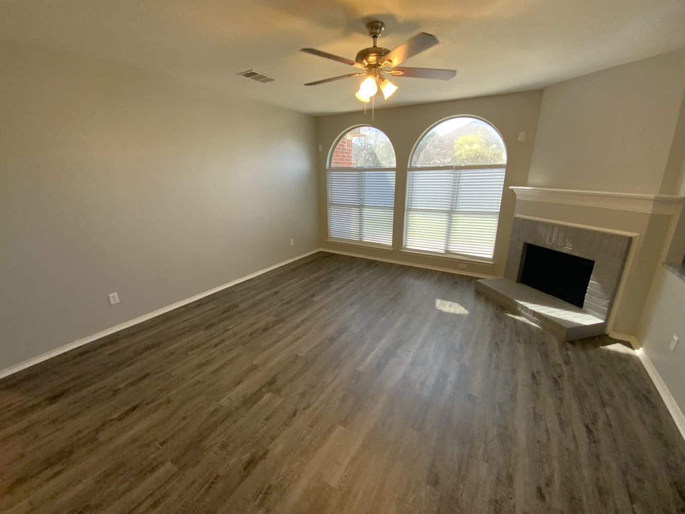 6604 Shoal Creek Dr photo 2