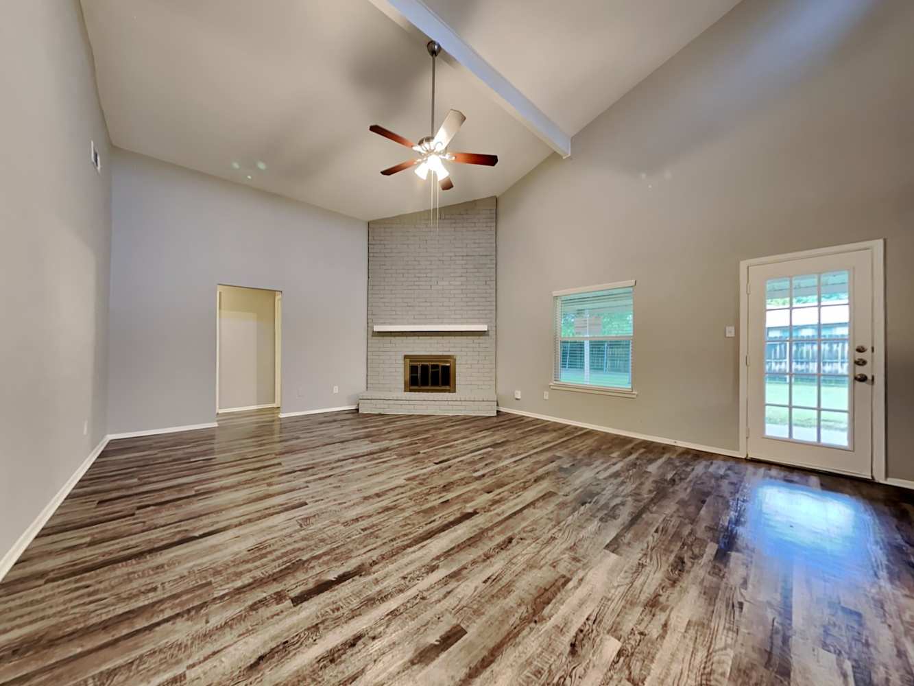 5668 Jamaica Cir photo 5