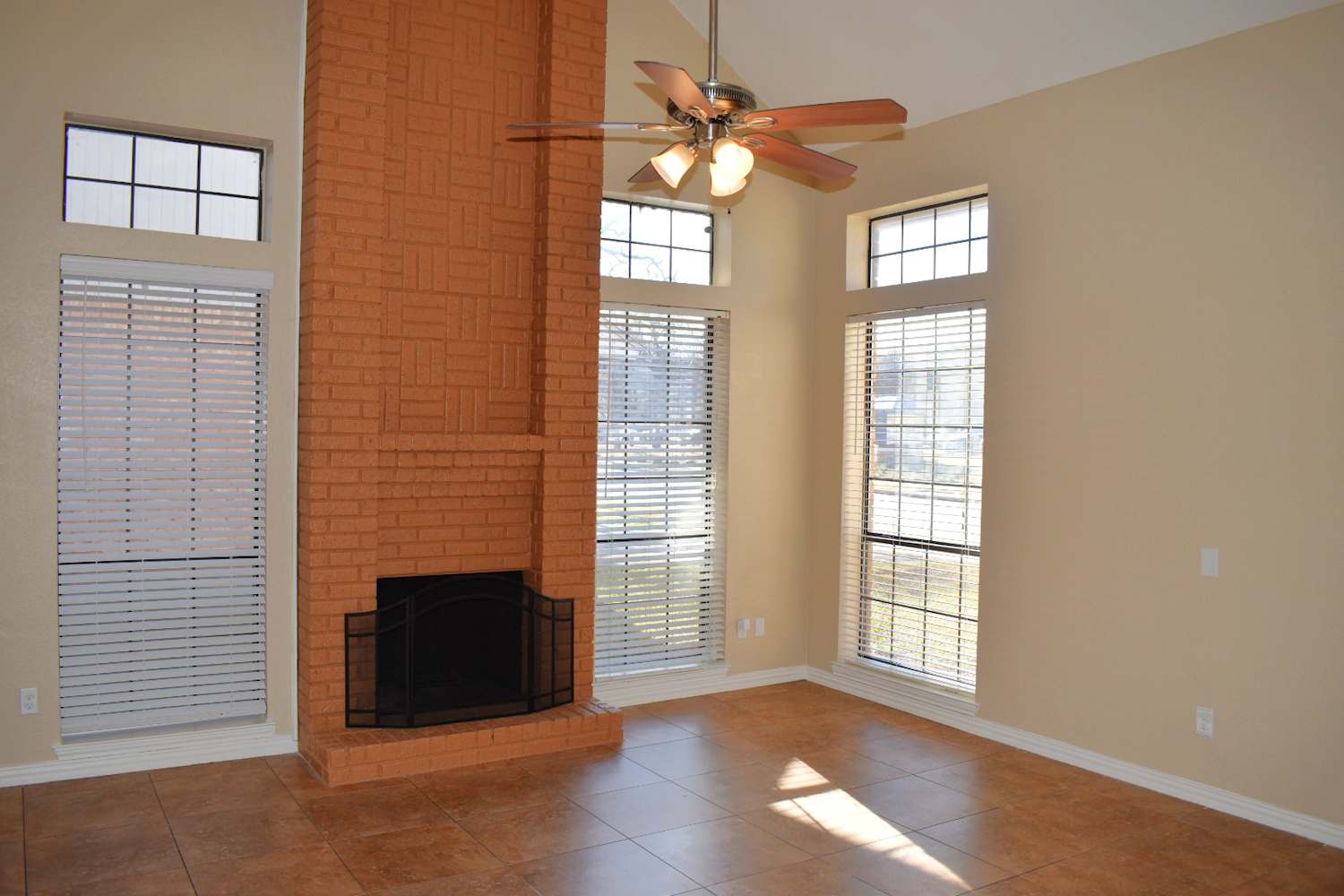 2123 W Nathan Lowe Rd photo 2
