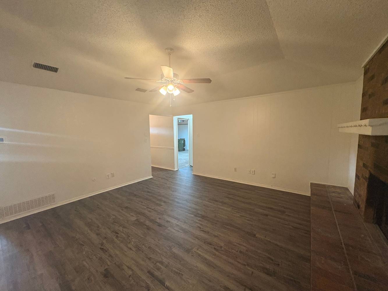 5205 Hideaway Ct photo 2