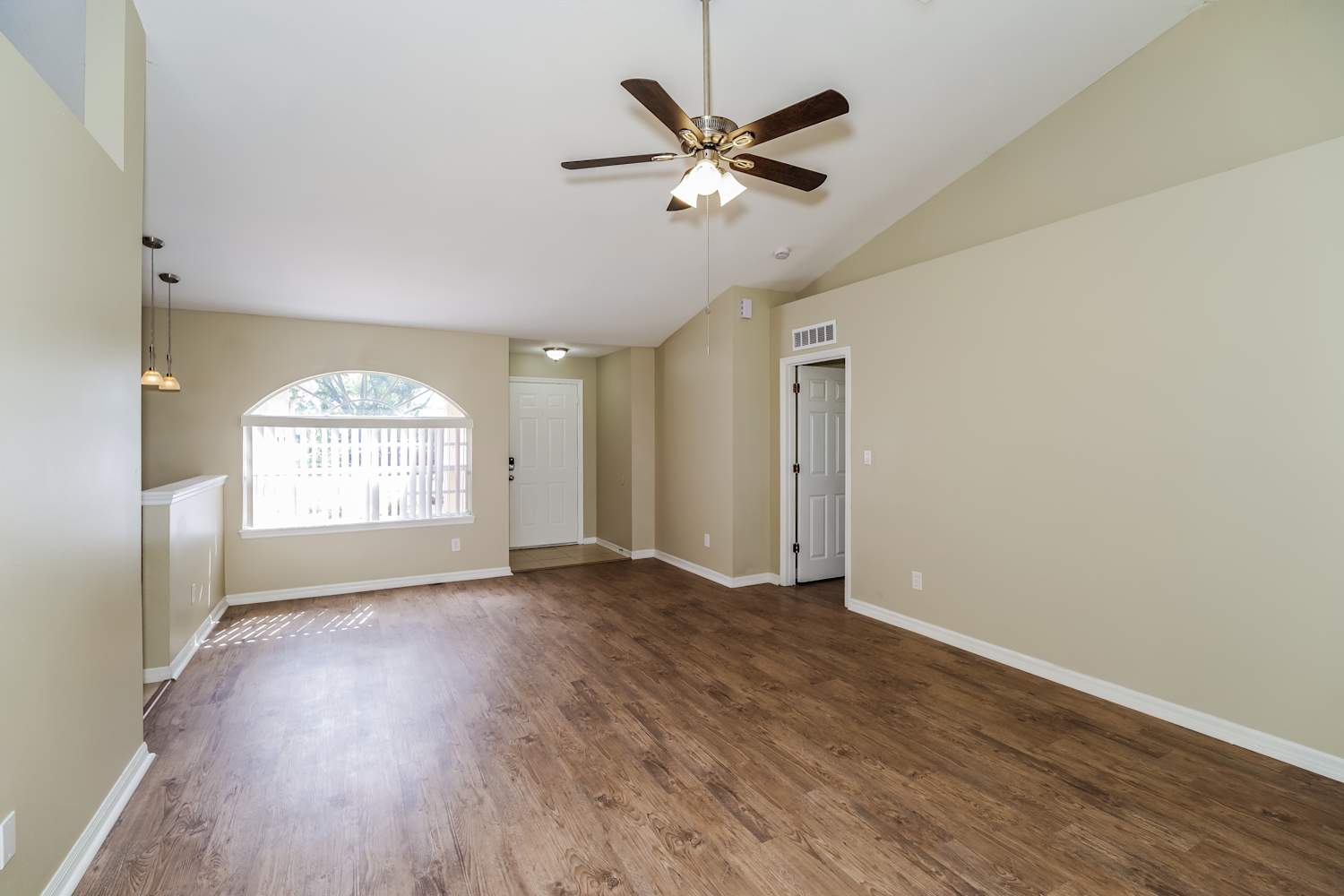 1798 Crane Creek Blvd photo 4