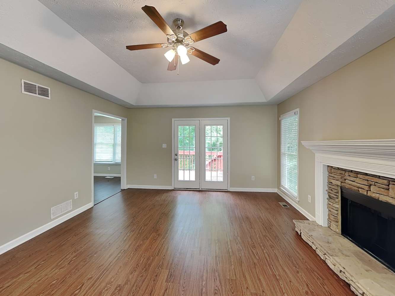 1857 Keith Dr SW photo 4