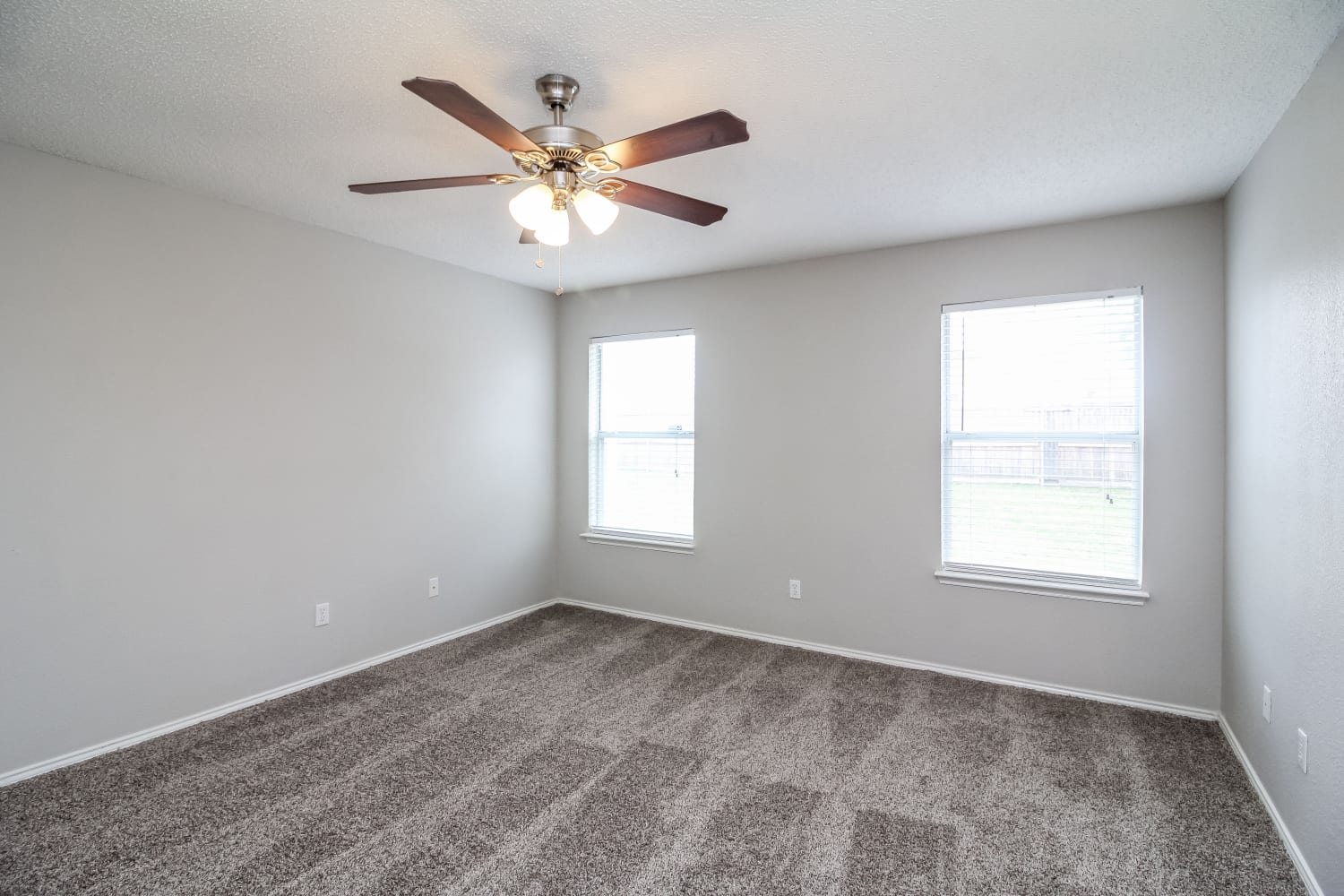 5812 Matt St photo 5