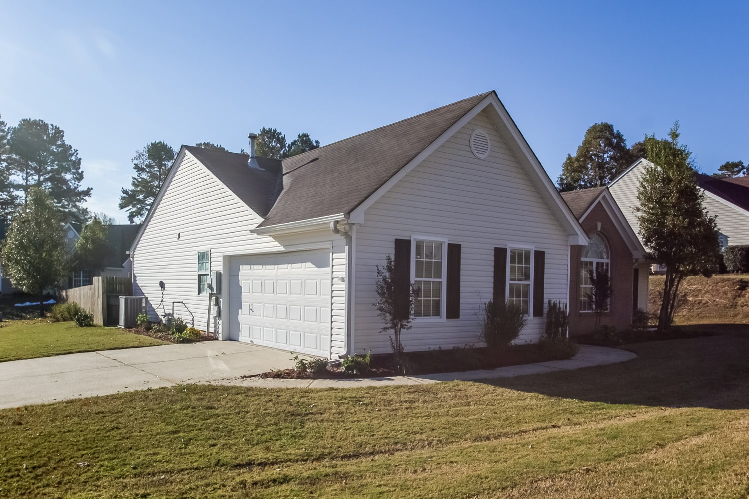 1530 Heatherton Rd photo 3