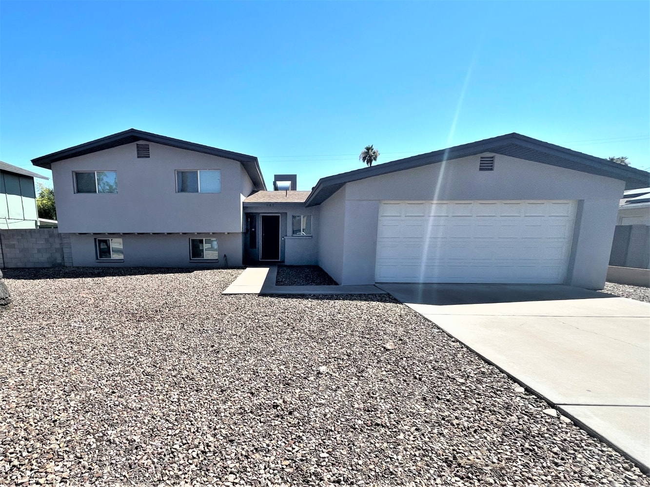 943 E Manhatton Dr Tempe, AZ 85282 photo 2
