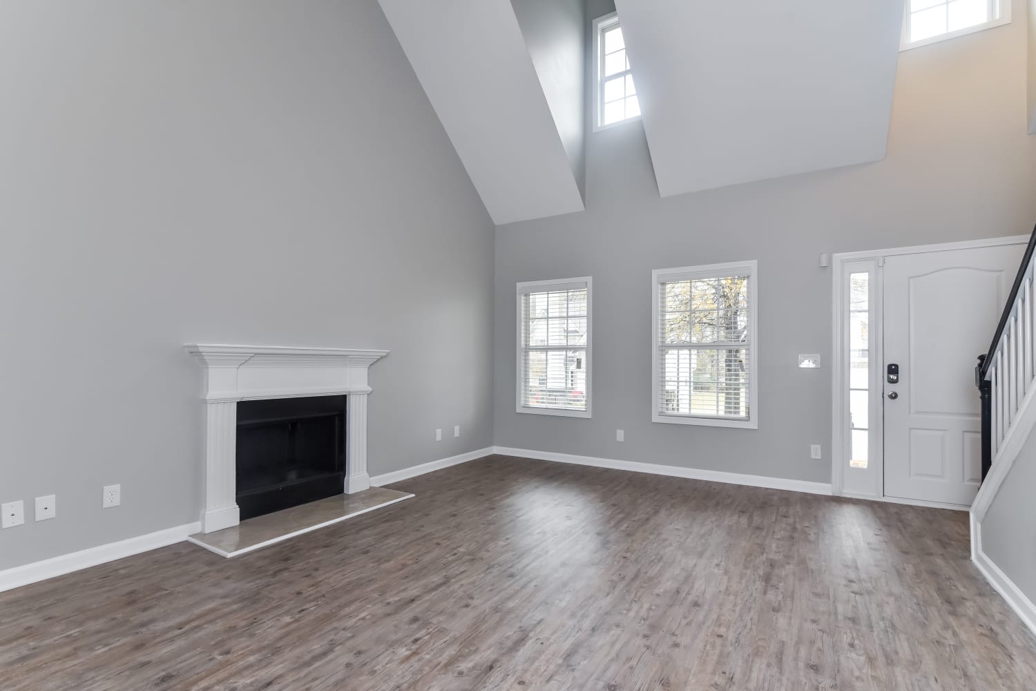 6422 Grand Hickory Dr photo 2