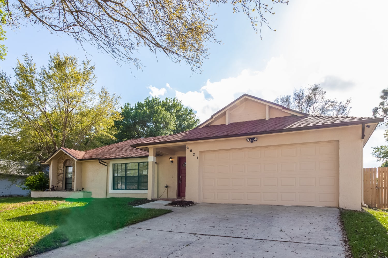 2821 Buccaneer Dr photo 2