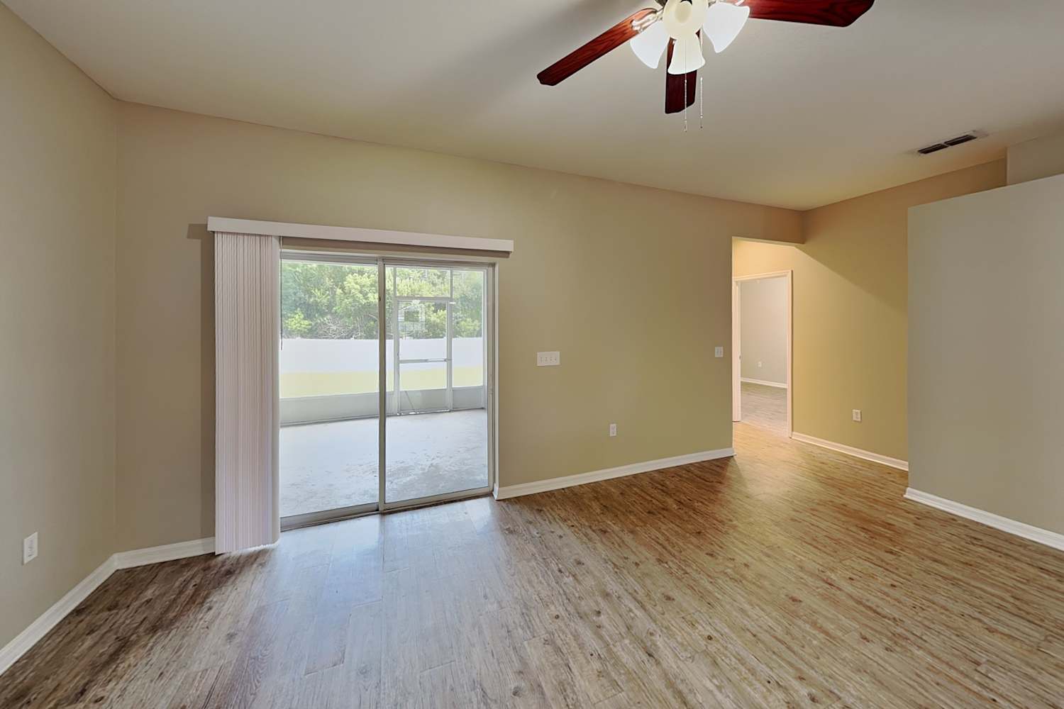 3605 Bristol Cove Ln photo 4