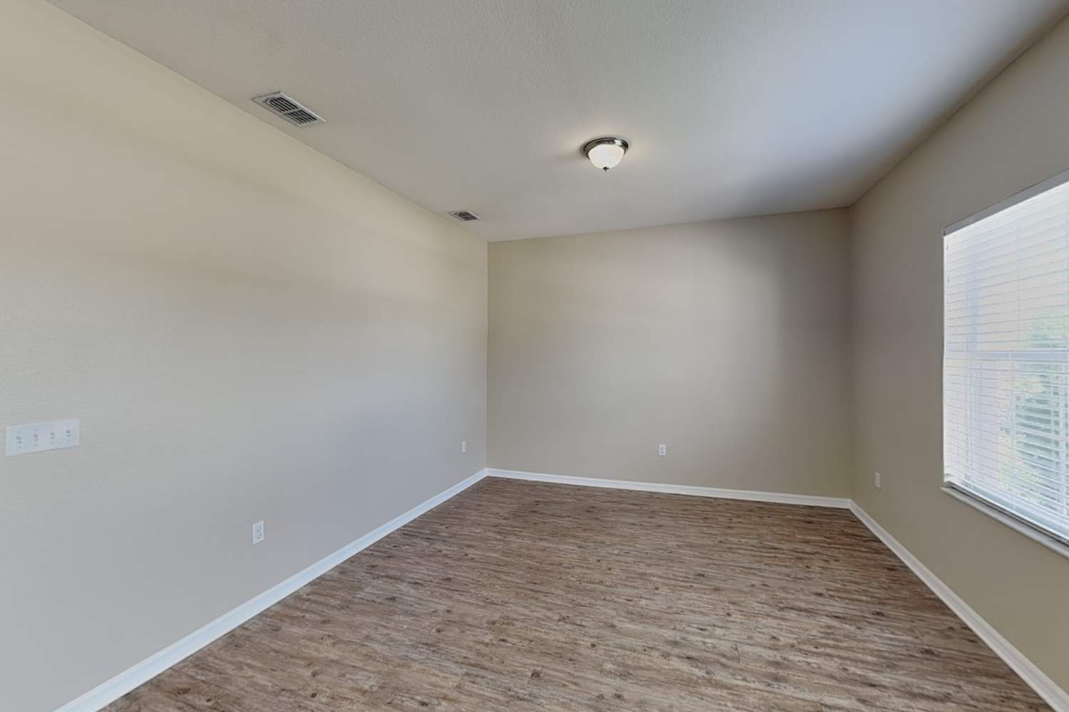 3605 Bristol Cove Ln photo 3