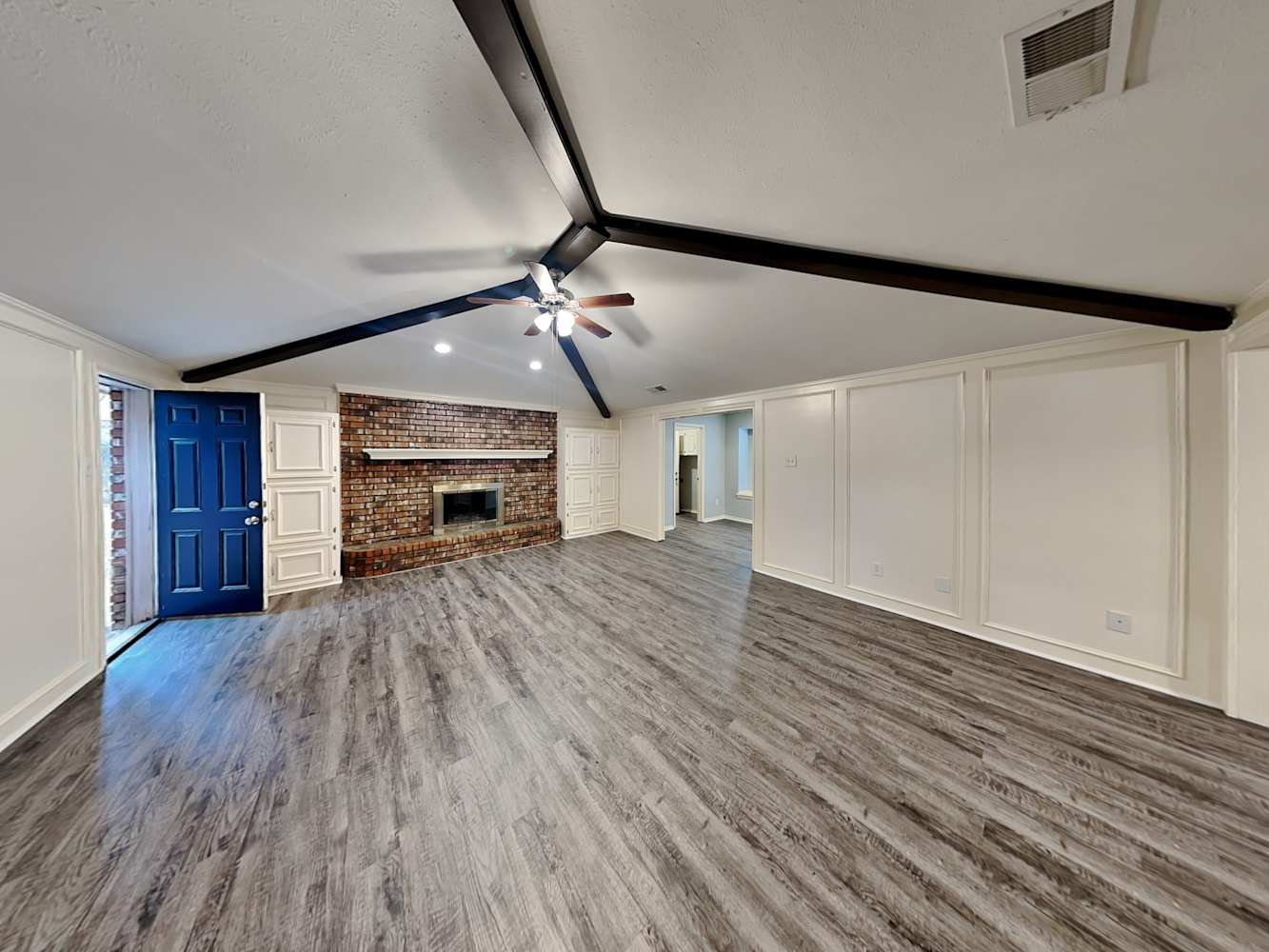 3803 Double Oak Ln photo 3