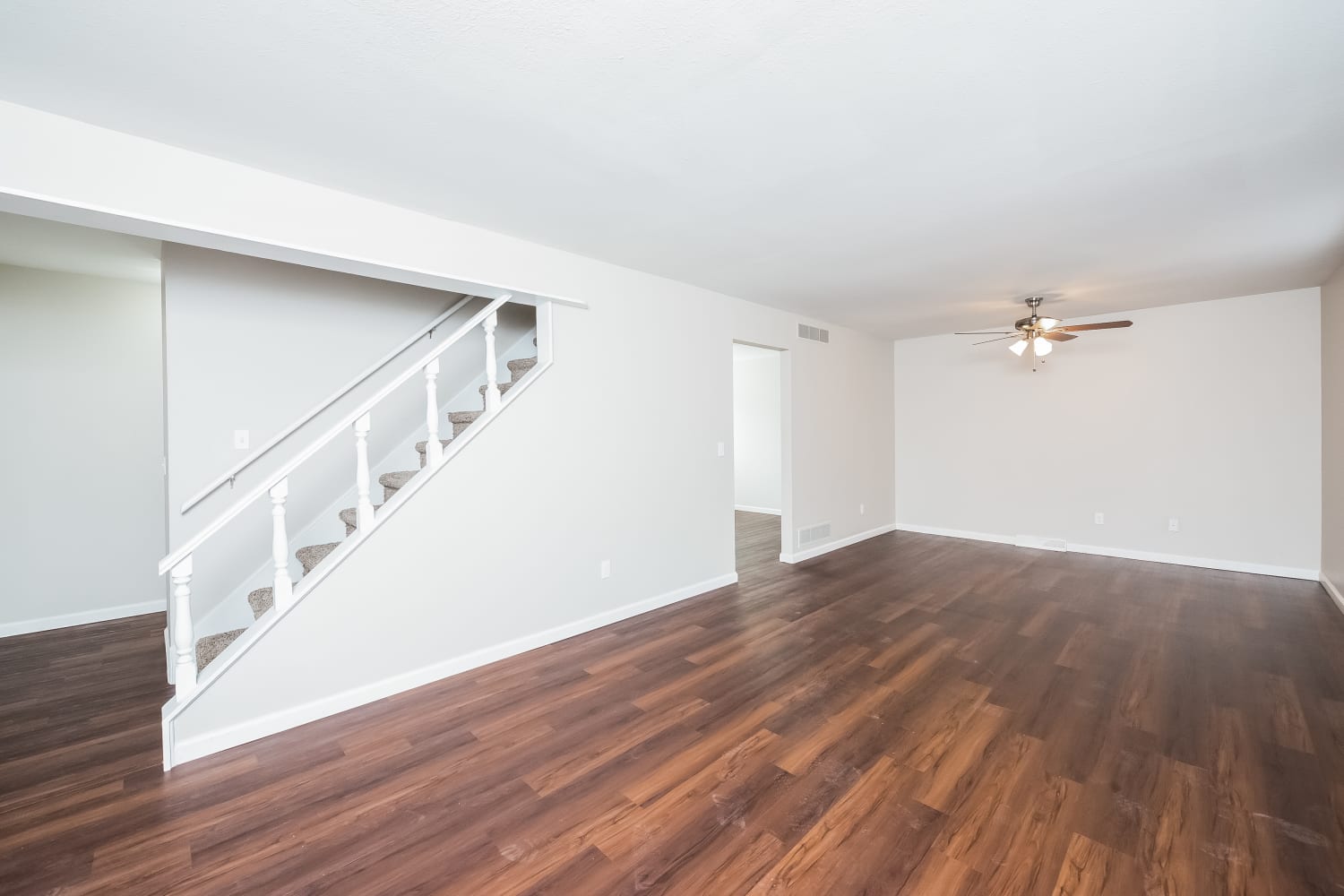 10511 Owens St photo 3