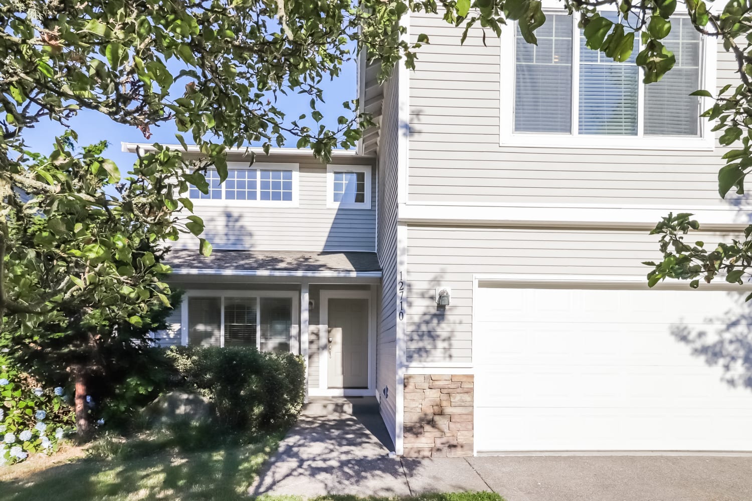 12710 119th Avenue Ct E photo 2