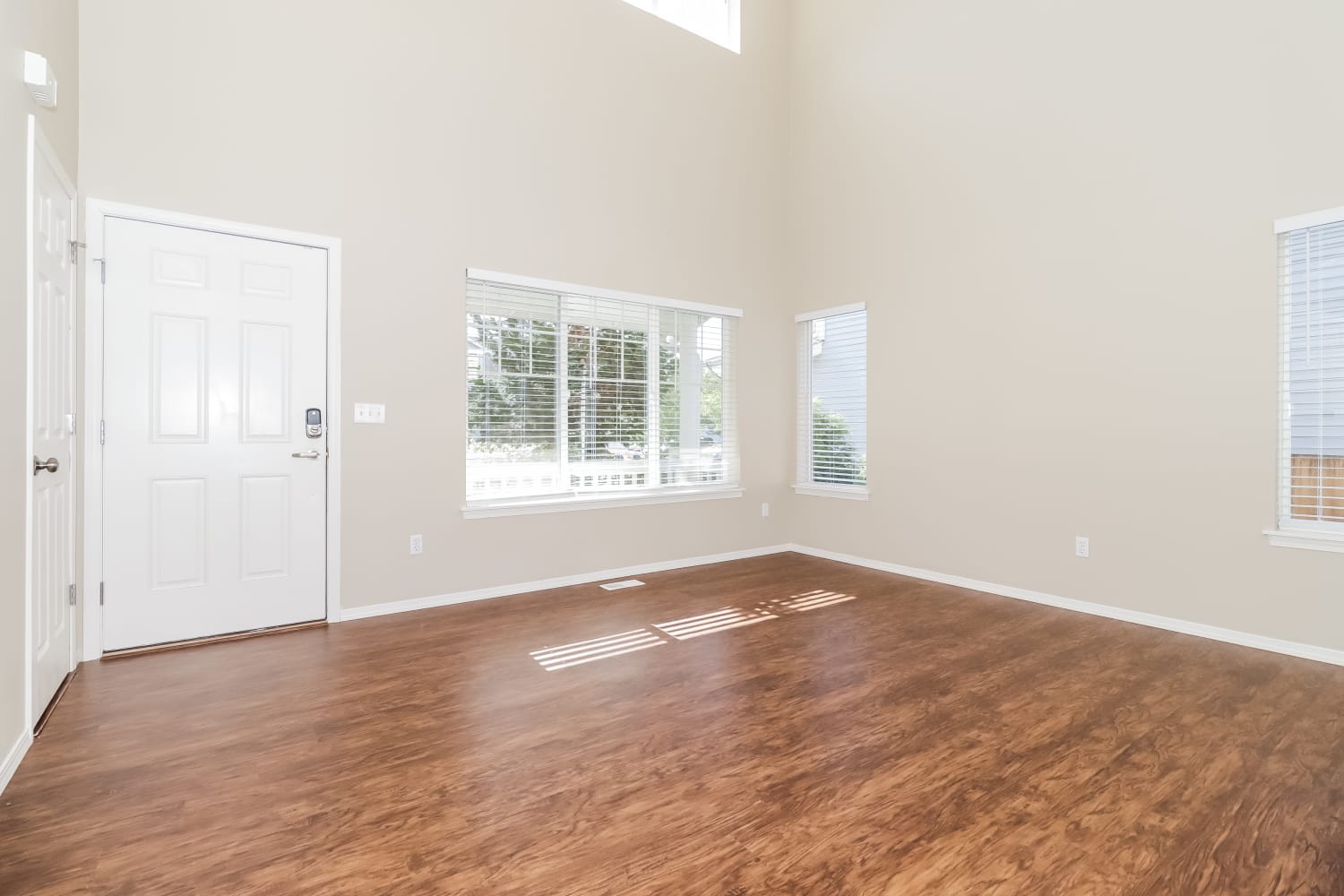 12710 119th Avenue Ct E photo 4