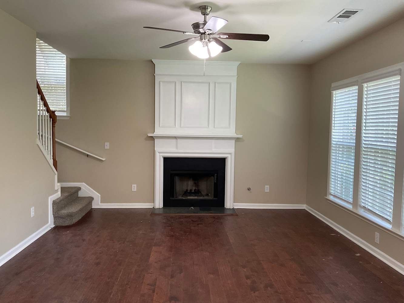 3945 Elder Field Ln photo 2