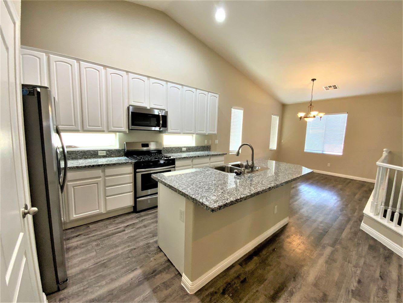 9132 Little Horse Ave photo 5