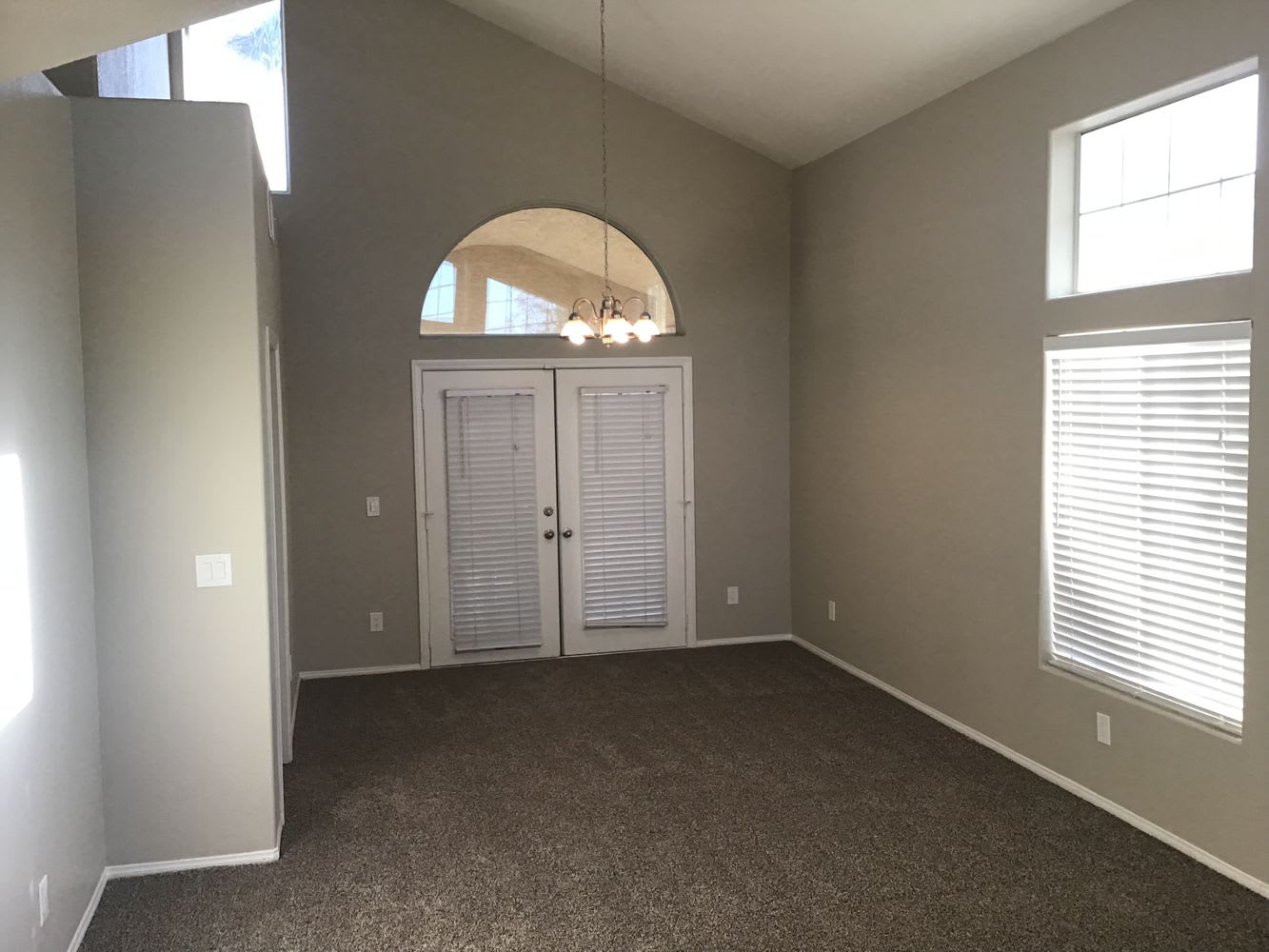 198 Kachina Dr photo 3